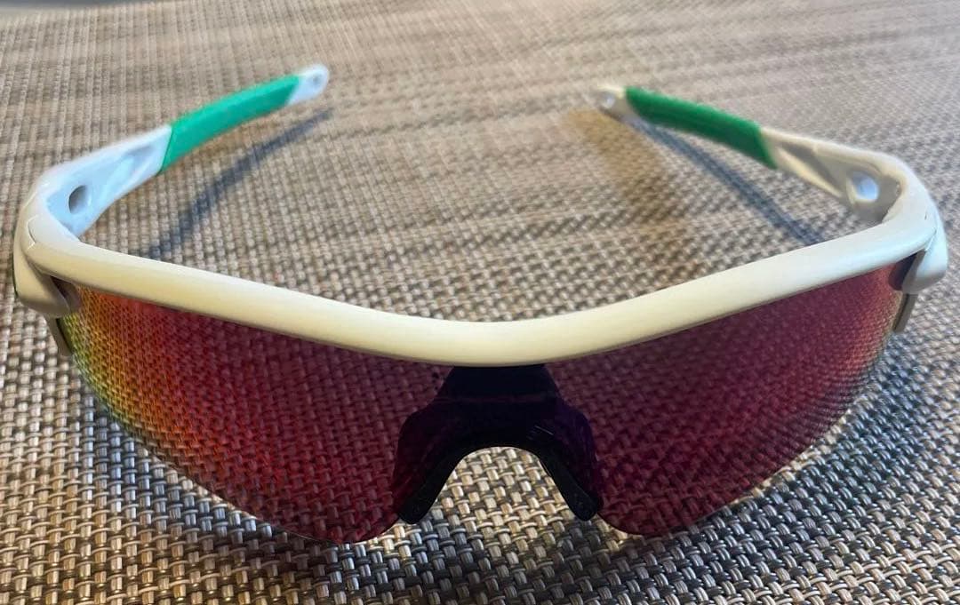 Oakley スポーツサングラス ホワイト/パープル/グリーン（ケース付き）