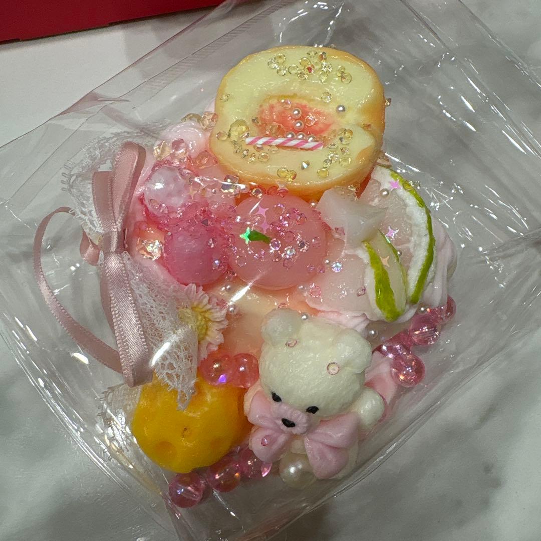 新作 キラキラ先生 スクイーズ ケーキ