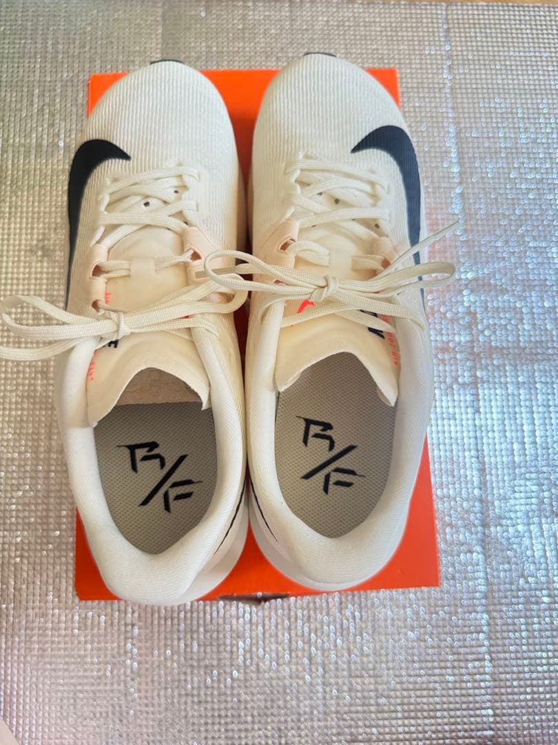 Nikeエアズームライバルフライ4