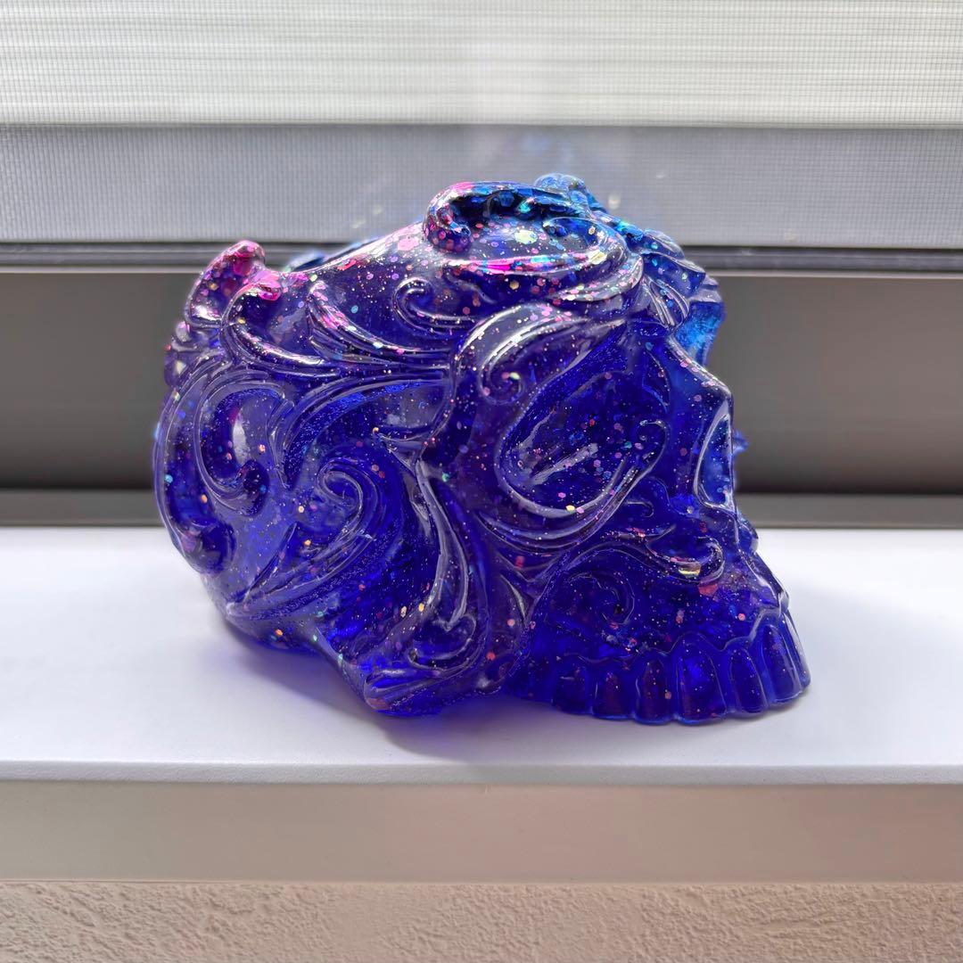 レジン　骸骨の小物入れ　パープルブルー