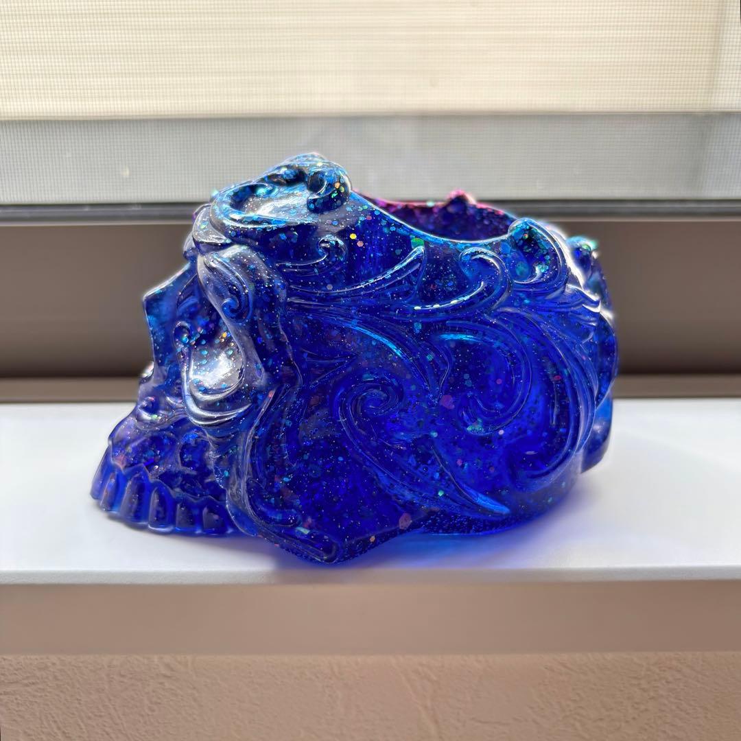 レジン　骸骨の小物入れ　パープルブルー
