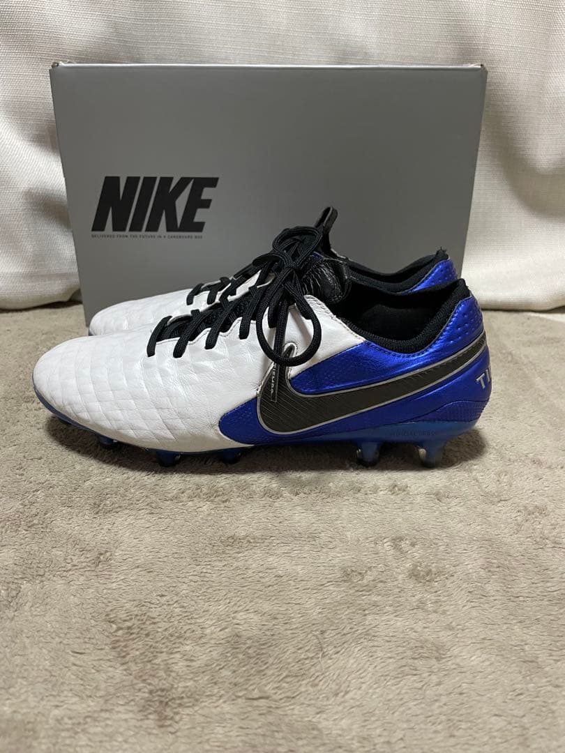 NIKE サッカーシューズ スパイク ティエンポ8 ホワイト/ブルー