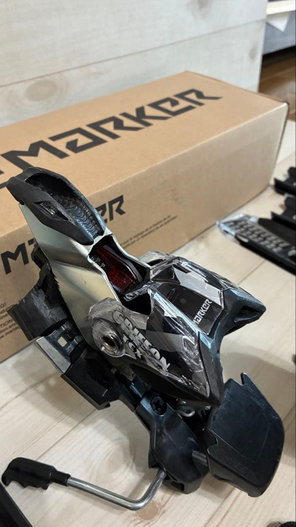 マーカーグリフォン TGX MARKER GRIFFON ビンディング120mm