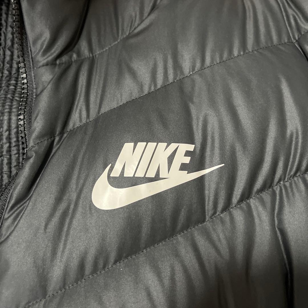 Nike ダウンジャケット 黒　Sサイズ