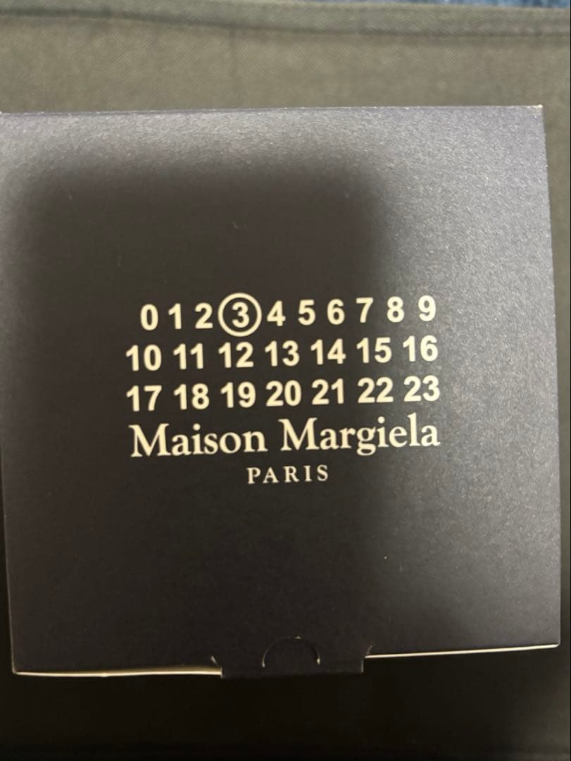 メゾンマルジェラ スノードーム グリッター グローブ ホリデー 限定 ノベルティ