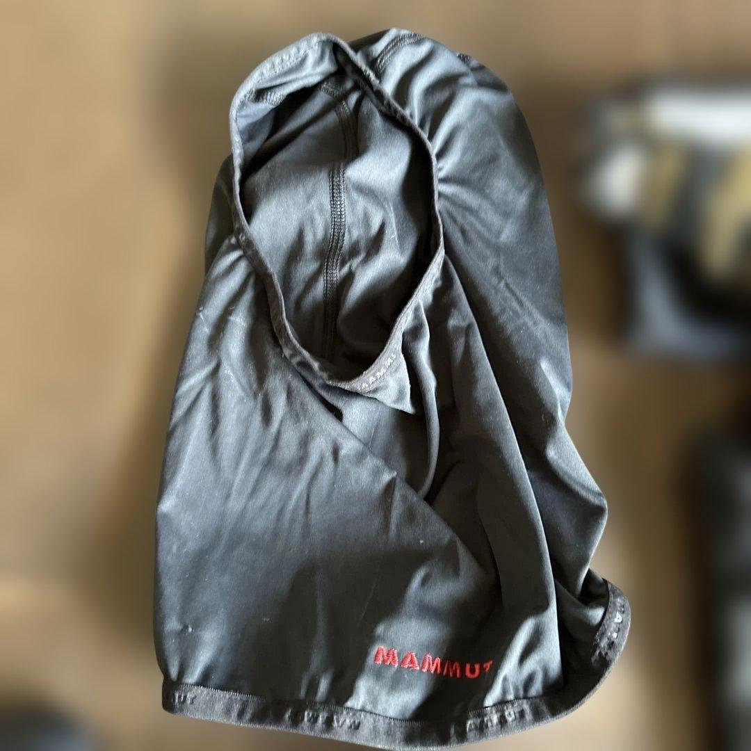 MAMMUT ブラックグローブ 2セット・バラクラバ・ZEALゴーグル