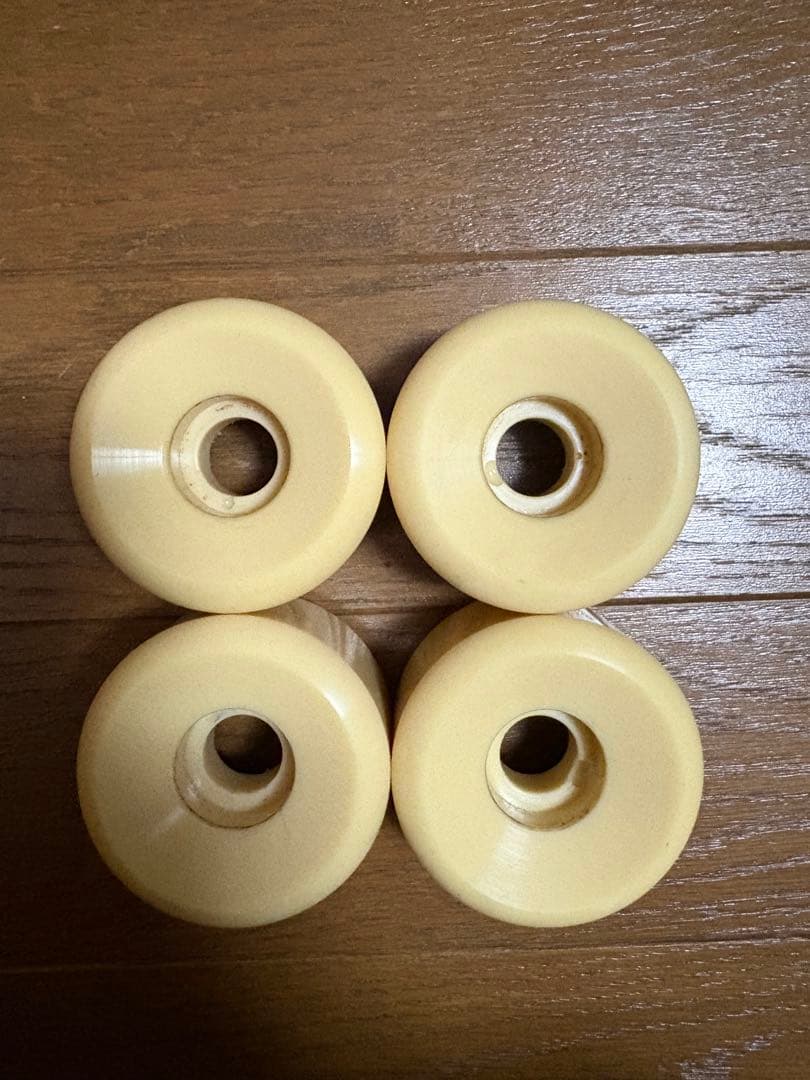 スケートボード loophole wheels 56mm