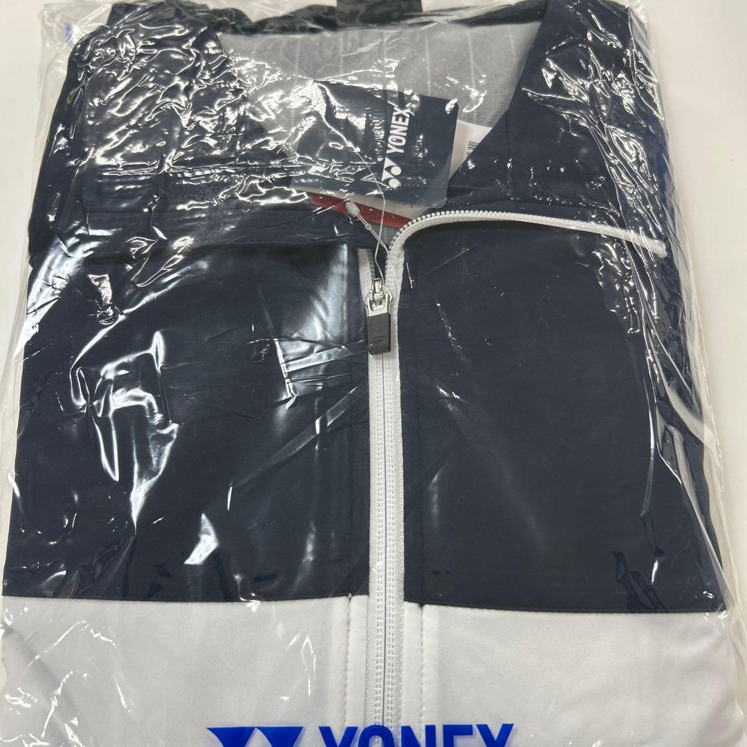 Lサイズ　70104/011　新品未使用　YONEX　ウィンドウォーマーシャツ
