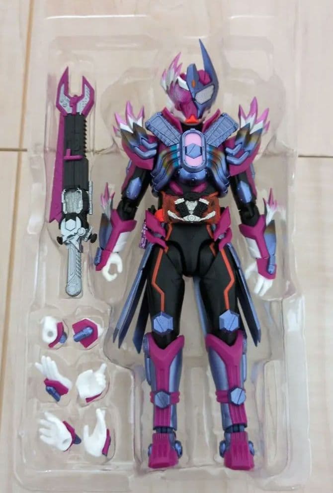 S.H.Figuarts 仮面ライダーヴァルバラド