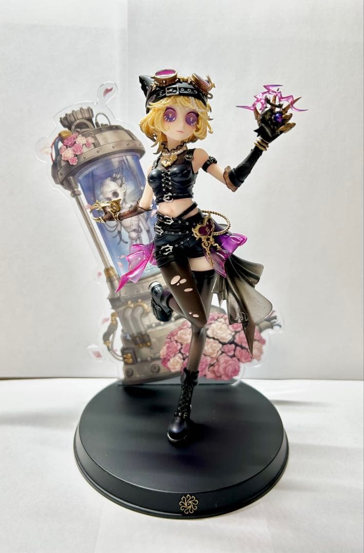 鍵芯フィギュア&色紙　箱あり