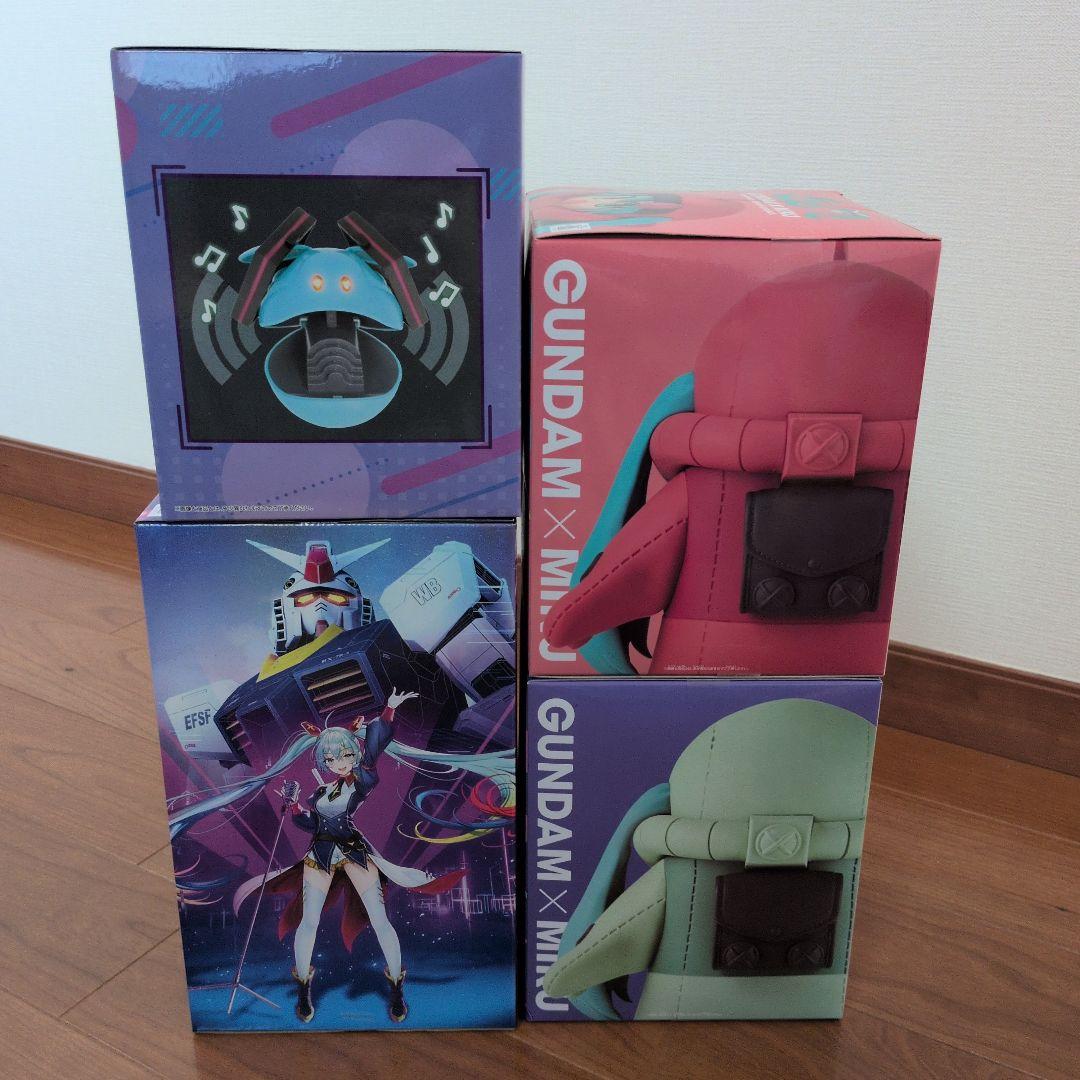 【新品未開封】ガンダム４５周年×初音ミクミク　３体セット+スピーカー