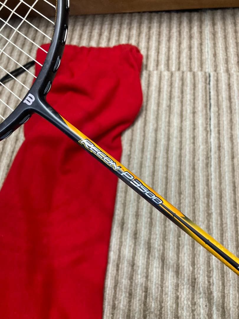 ▼Wilson RECON P3500　バドミントンラケット　袋付き