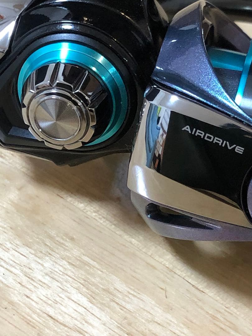 Daiwa 23エメラルダス リールRX FC LT2500S-H-DH
