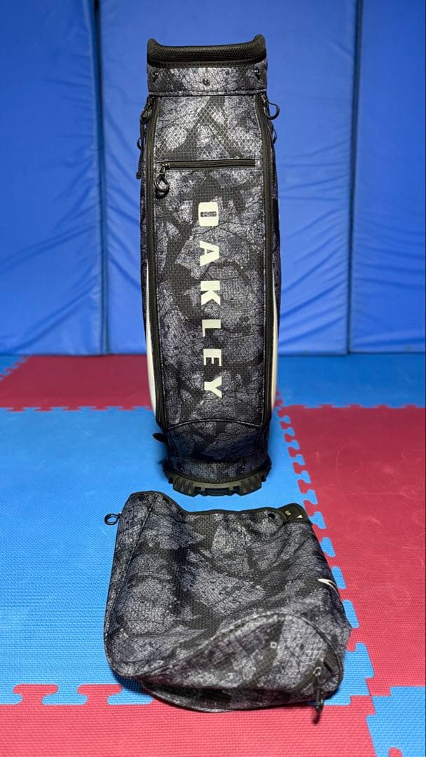Oakley Golf Bag 18.0 キャディバッグ ブラック／グレー