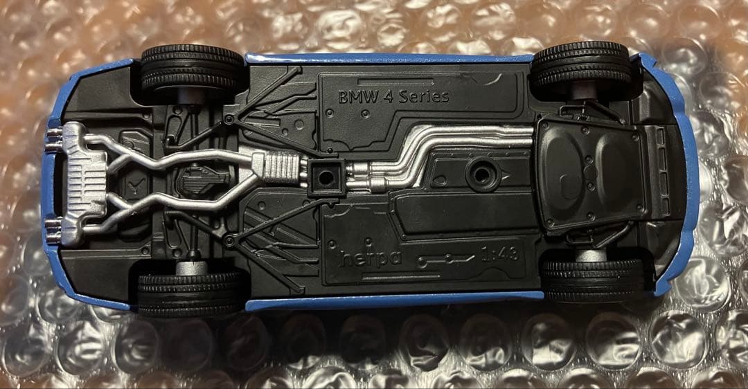 1/43 herpa製　 M4 F82 ヤスマリーナブルー