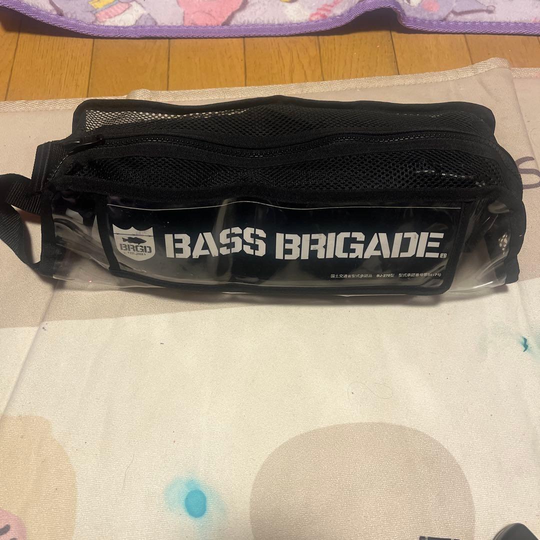 BASS BRIGADE バスブリゲード　ライフジャケット