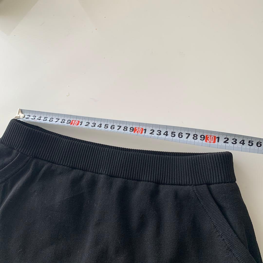 ブリーフィング　ニットスカート黒　sインナー付き
