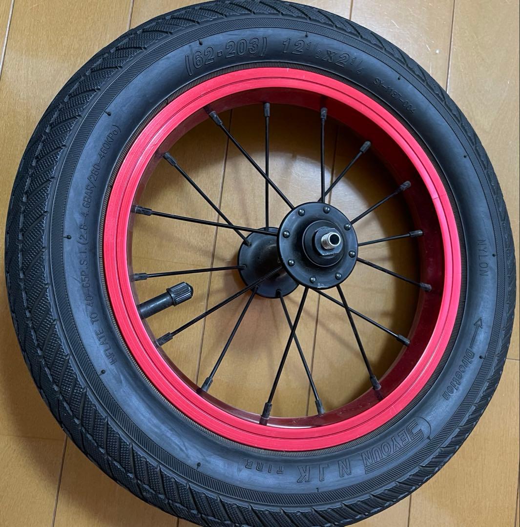 ストライダー用ハンドルとタイヤ(DADDYLAB)