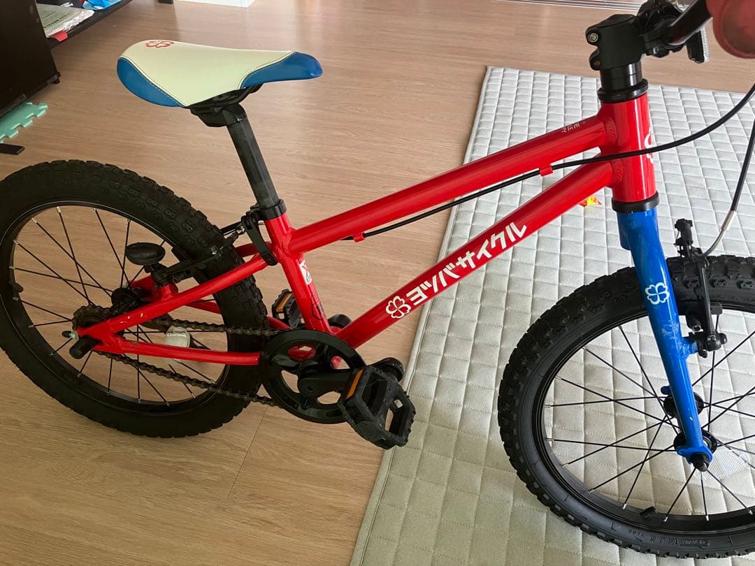 スタンド付き！　ヨツバサイクル　18インチ子ども自転車