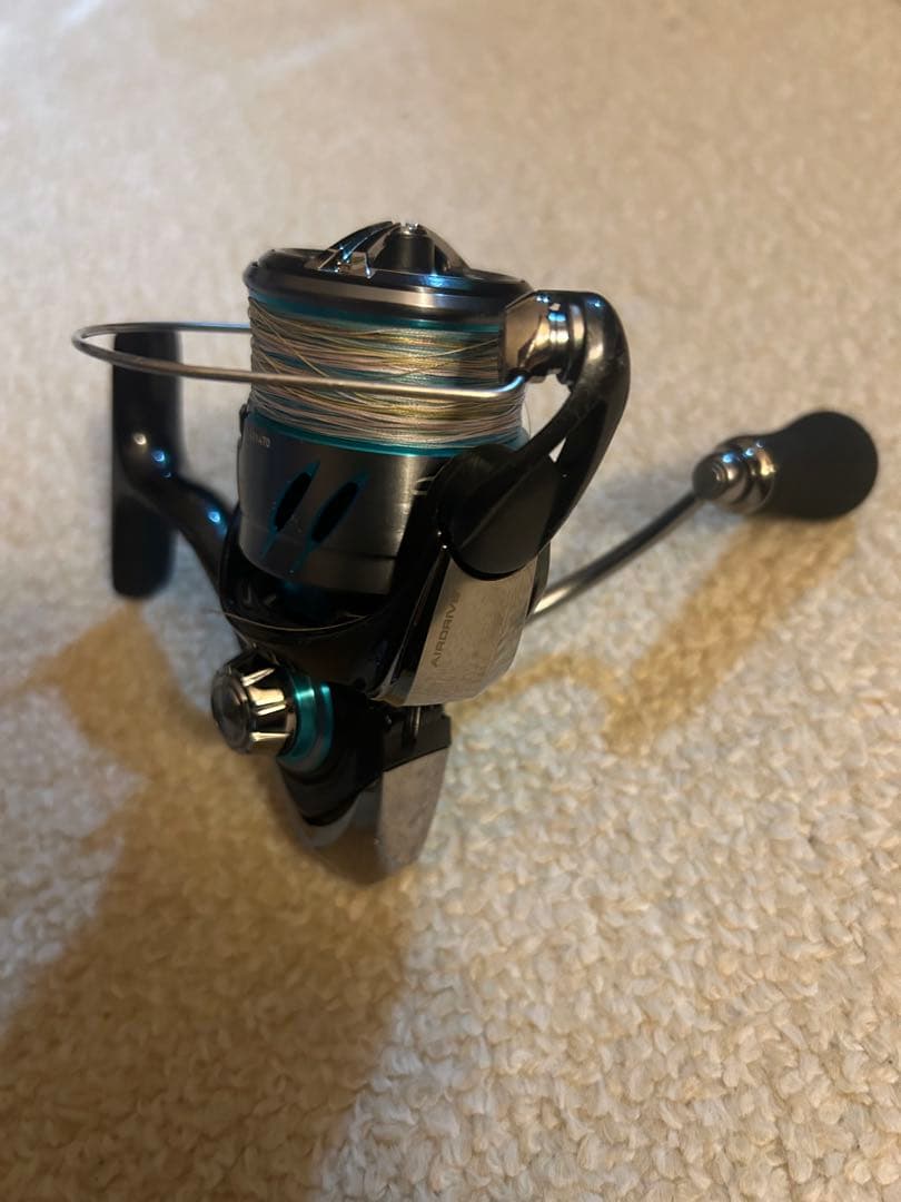 LT2500 スピニングリール ダイワ　エメラルダス