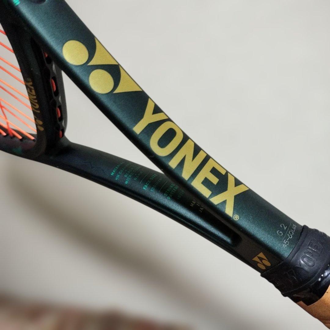 ヨネックス　テニスラケット　VCORE PRO100 G2