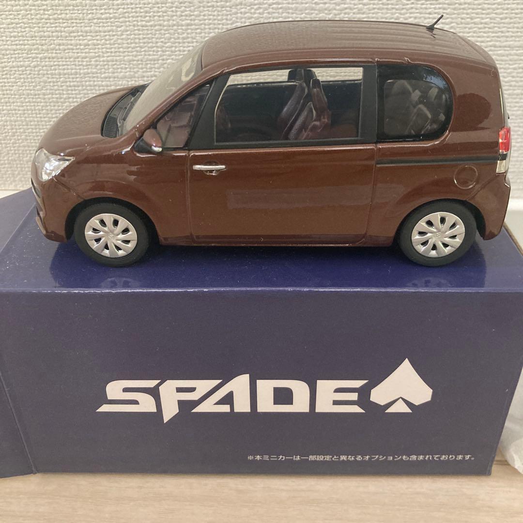 TOYOTA スペードトヨタカラーサンプル