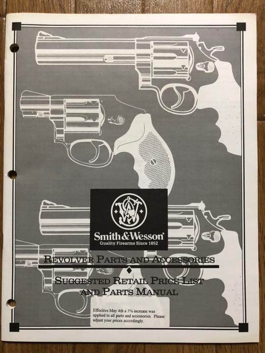 Smith&Wesson  パーツ&アクセサリーカタログ