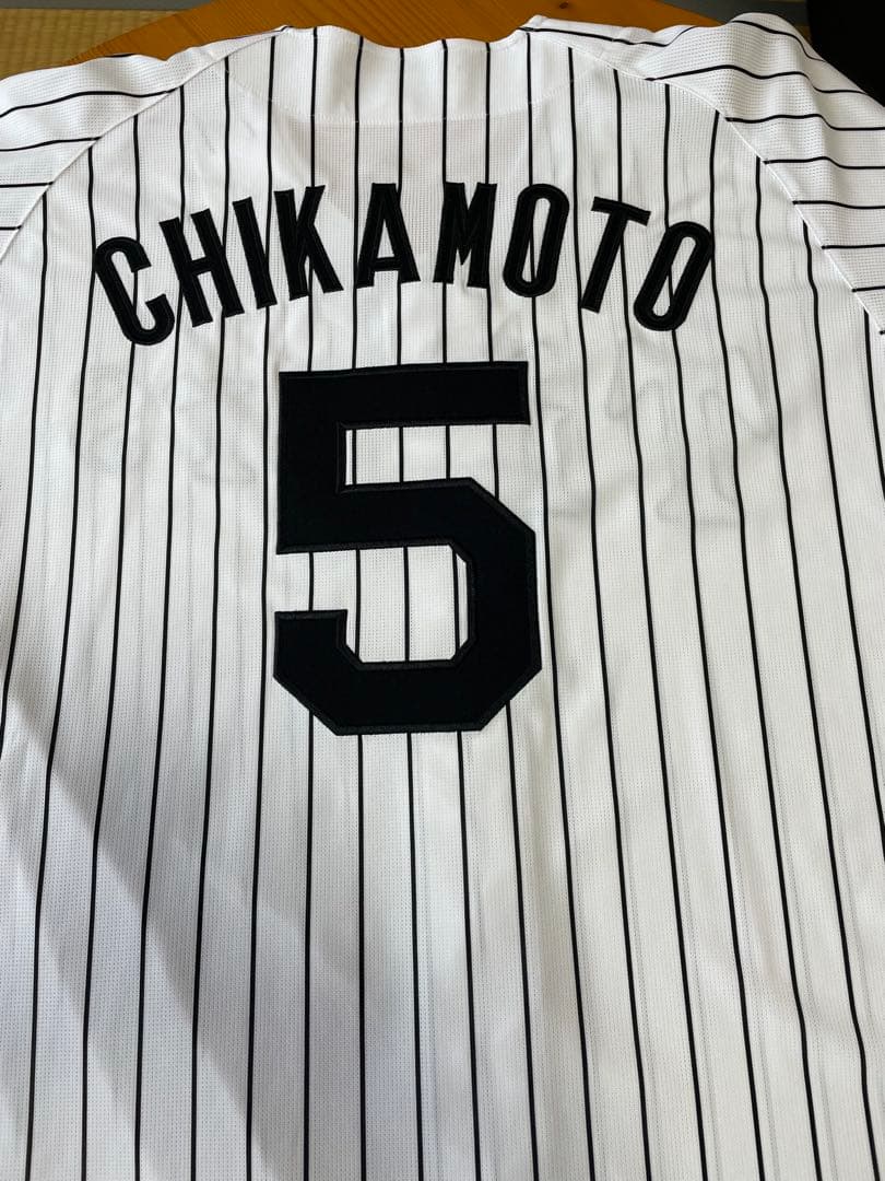 阪神タイガース　ユニフォーム　近本選手　Oサイズ