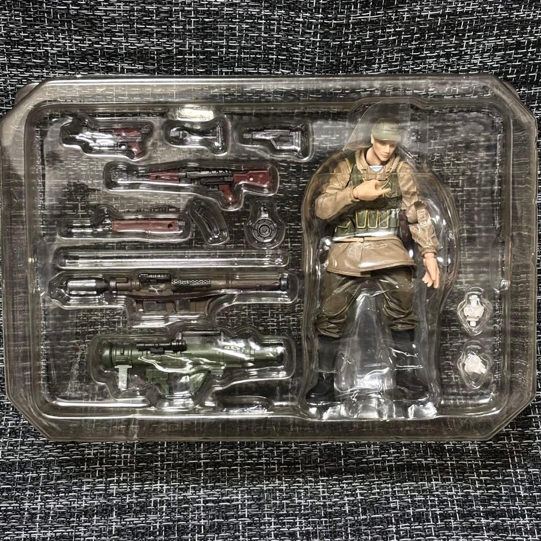マイクロヤマグチ　リボルミニ　MGSⅤ:TPPソ連軍兵士　フィギュア