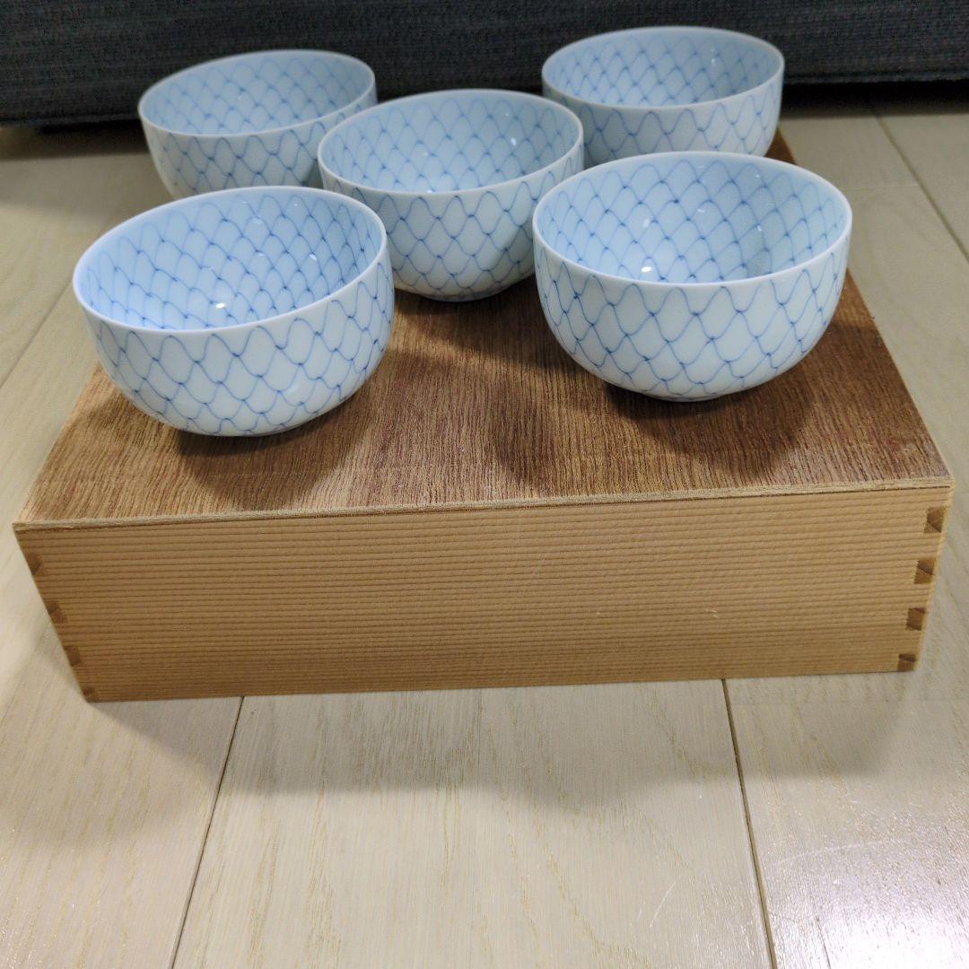 有田焼福峰窯　手描き 内外網目　蓋付き湯呑み　５客