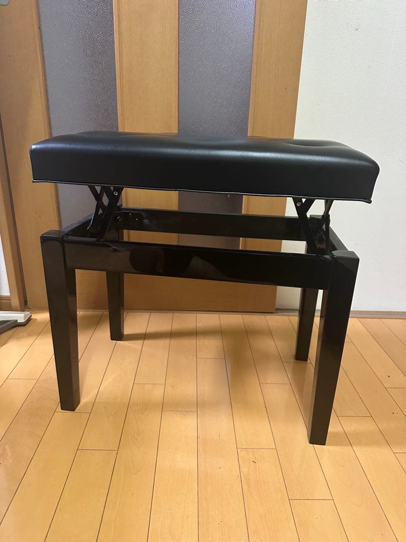 ピアノ用高低角椅子黒(YAMAHA)