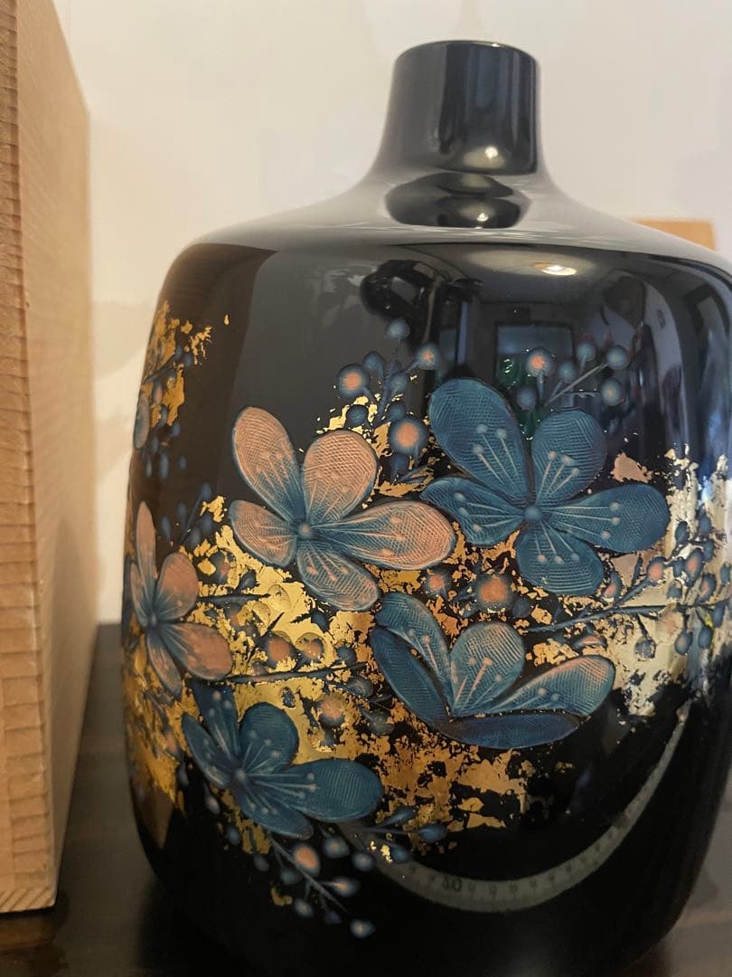新品　骨董品　希少　花瓶 花柄 陶器 木箱付き　彫漆 草花漆花瓶 草花漆 花瓶