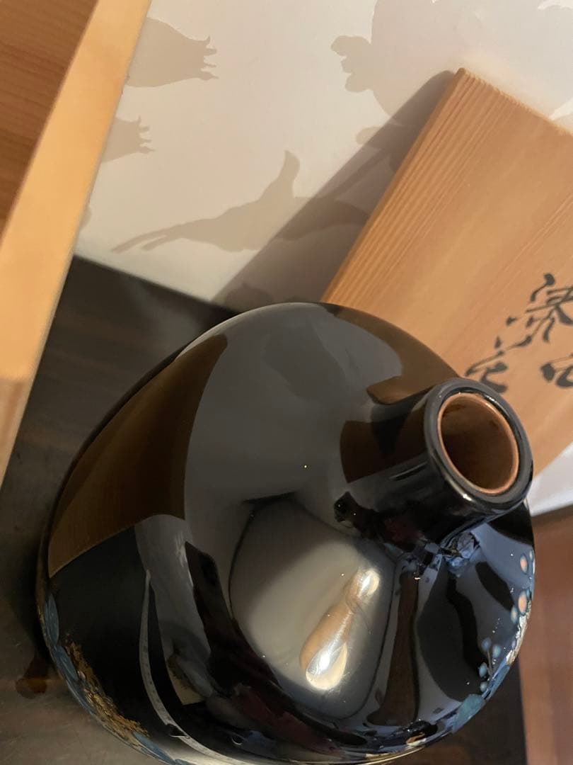 新品　骨董品　希少　花瓶 花柄 陶器 木箱付き　彫漆 草花漆花瓶 草花漆 花瓶
