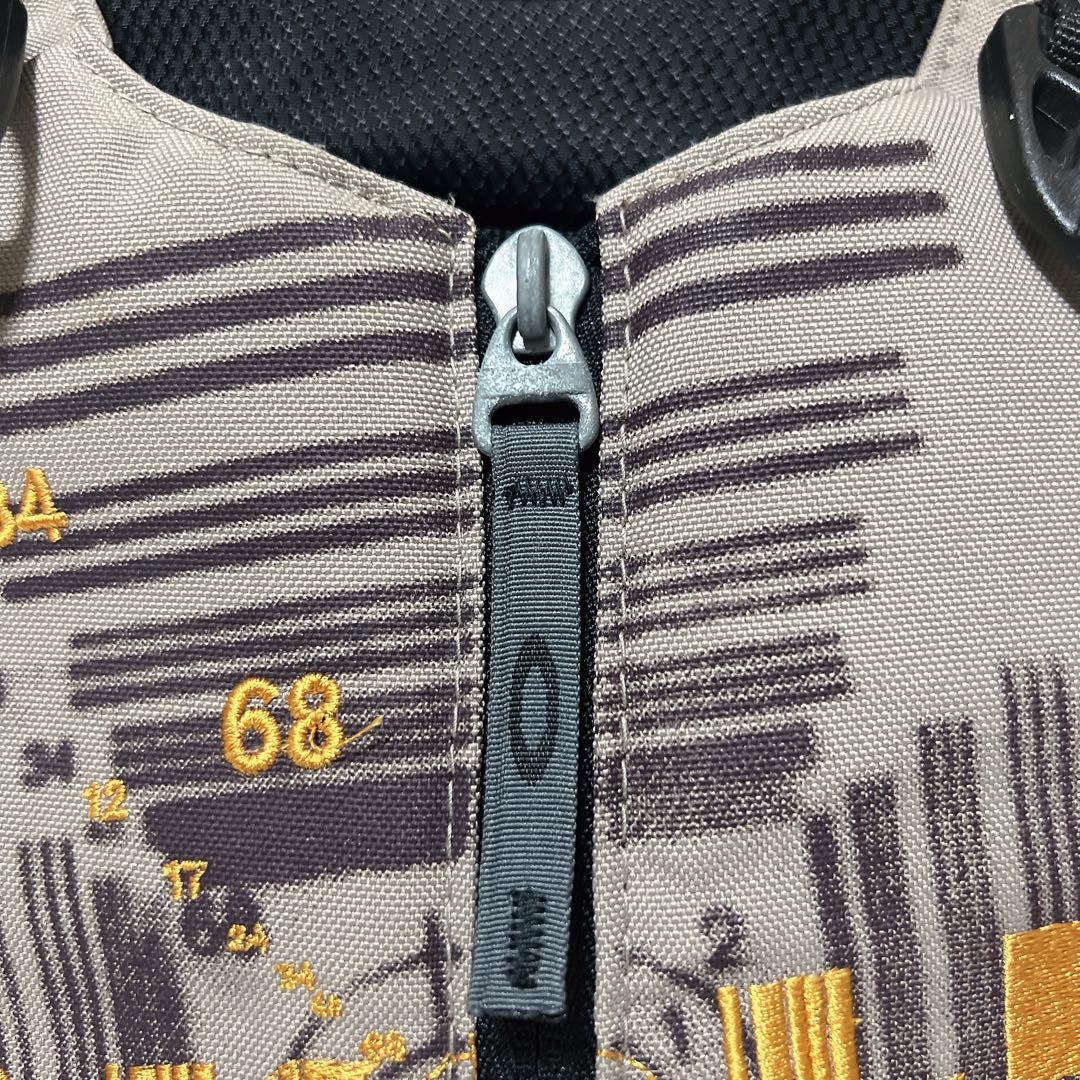 OAKLEYオークリーY2K バックパック　リュック　スケボー搭載可能