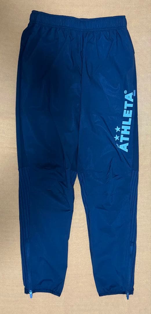 ATHLETA ジュニア サッカートレーニングウェア２セット