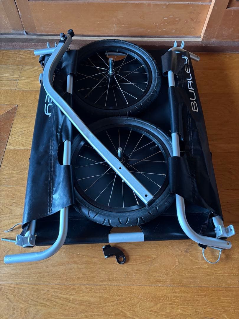 美品　バーレー(Burley) 自転車用トレーラー　最大45kg積載 アルミ製
