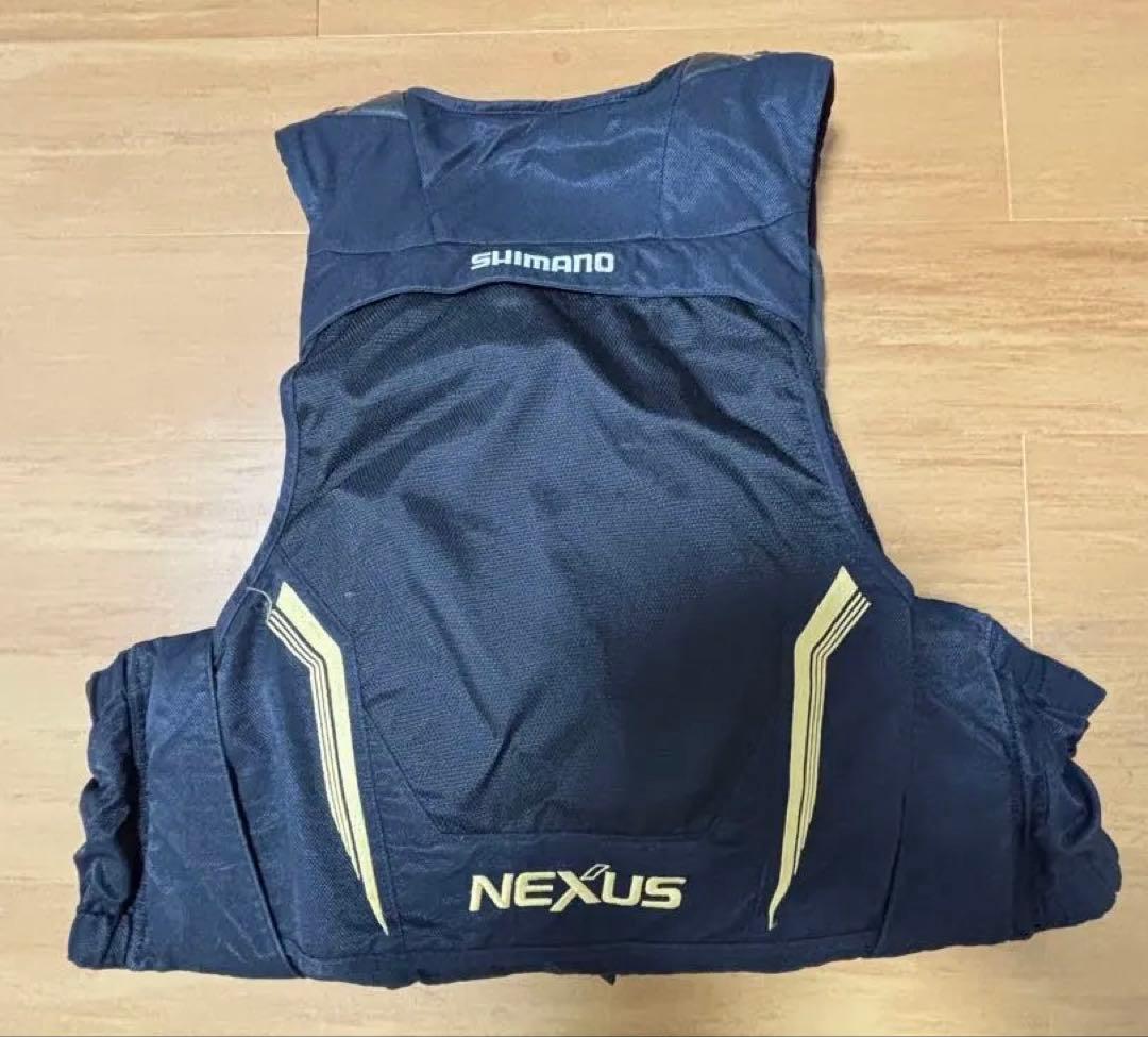 SHIMANO フィッシングベスト NEXUS ＸＬサイズ キャップ付き