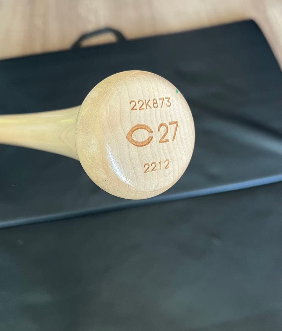 広島カープ　會澤翼 #27　バット NPBマーク 支給品　実使用