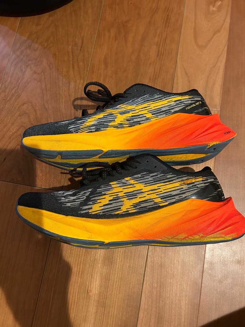 アシックス ノバブラスト3 ランニングシューズ