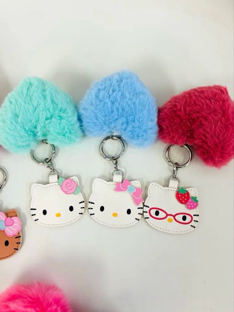 ハローキティ ふわふわファーチャーム　8個セット