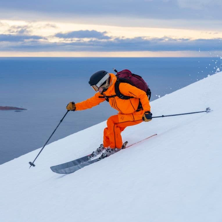 新品未使用　NORRONA Lofoten Gore-tex ProPants