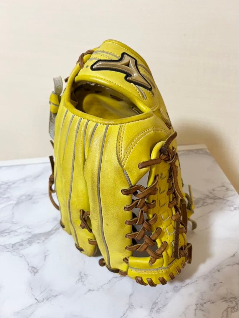 ミズノ グローバルエリート 左用 グローブ 軟式