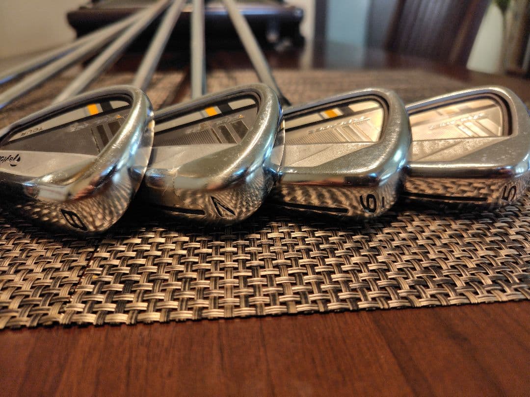 【人気モデル】　テーラーメイド　RBZ TOUR メンズアイアン　ゴルフ