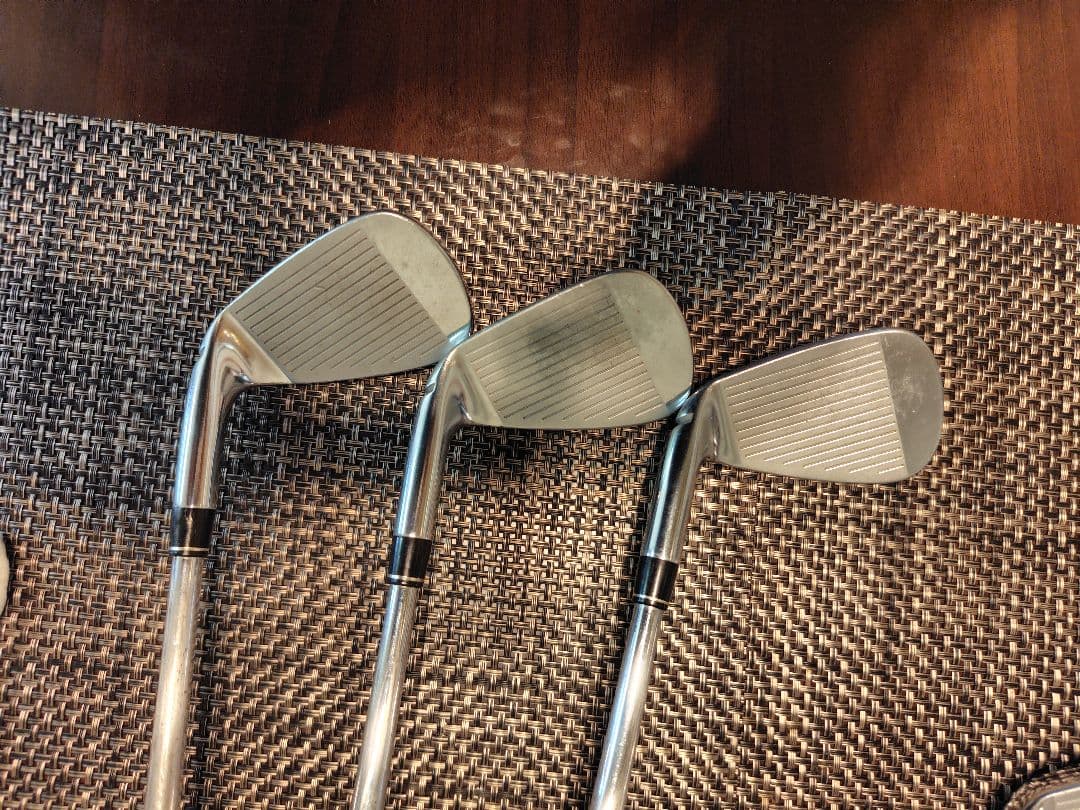 【人気モデル】　テーラーメイド　RBZ TOUR メンズアイアン　ゴルフ