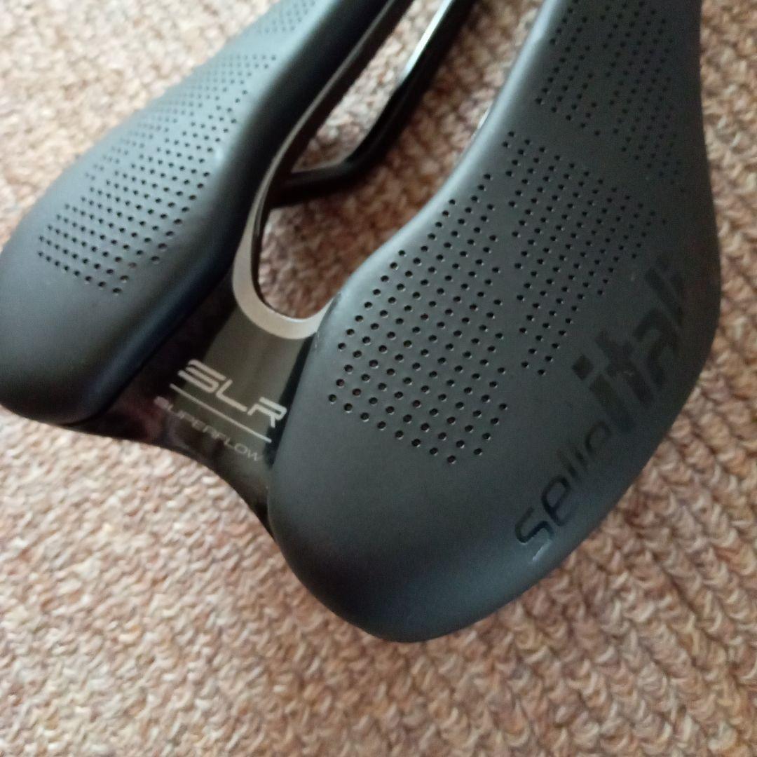 【期間限定価格】Selle Italia SLR BoostSuperflowS