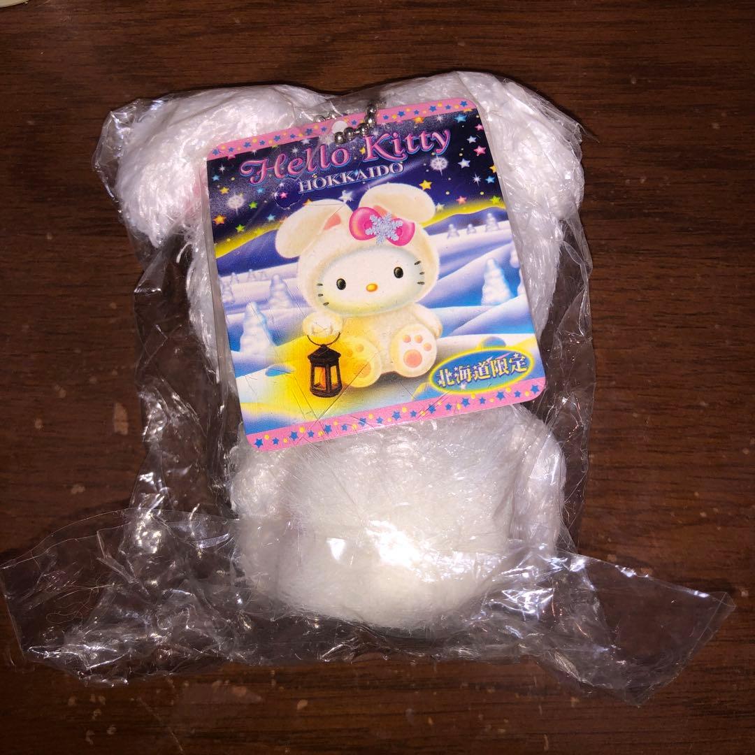 レア　北海道限定ハローキティ　雪うさぎぬいぐるみ　タグ付き　ストラップ