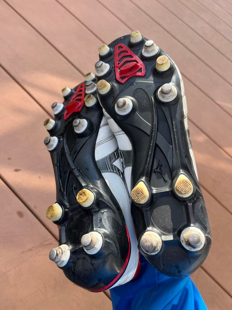 Mizuno モレリアネオ　取り返し式スパイク