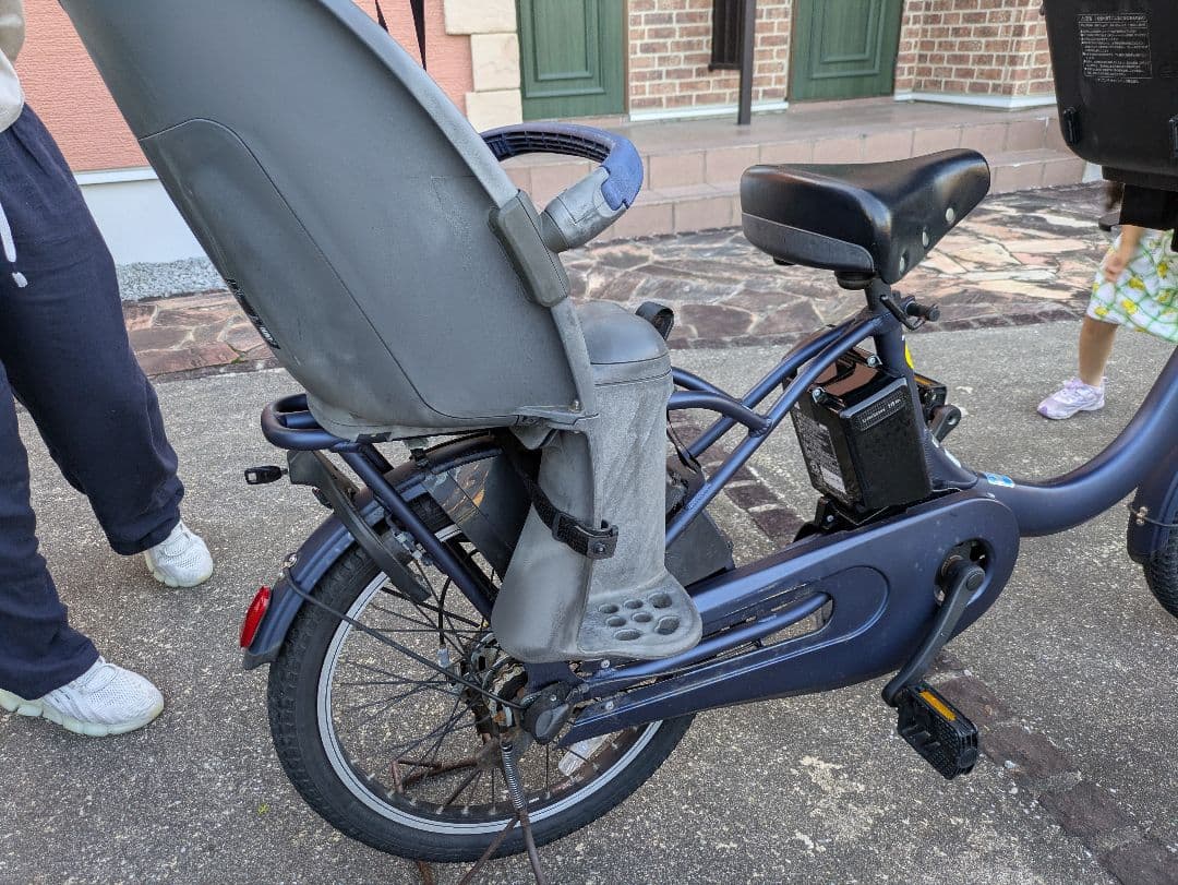 電動アシスト自転車 チャイルドシート付き