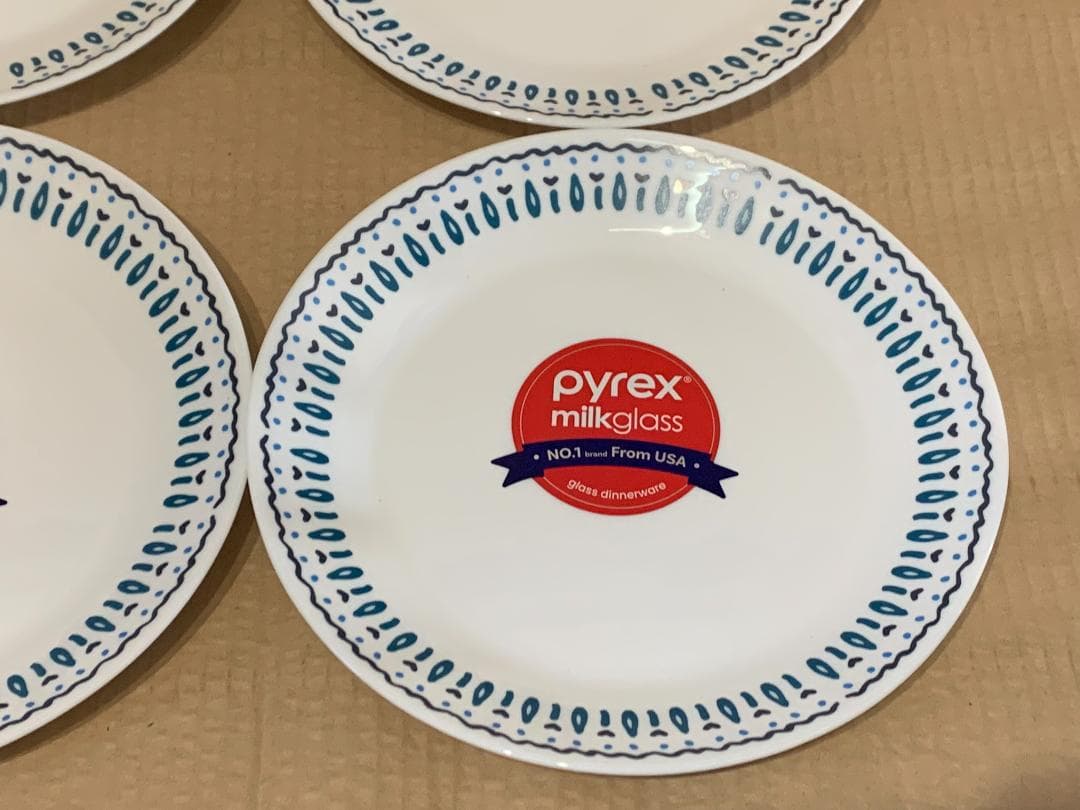 レア　新品8枚　パイレックス　PYREX アローズ　サラダ　プレート 皿