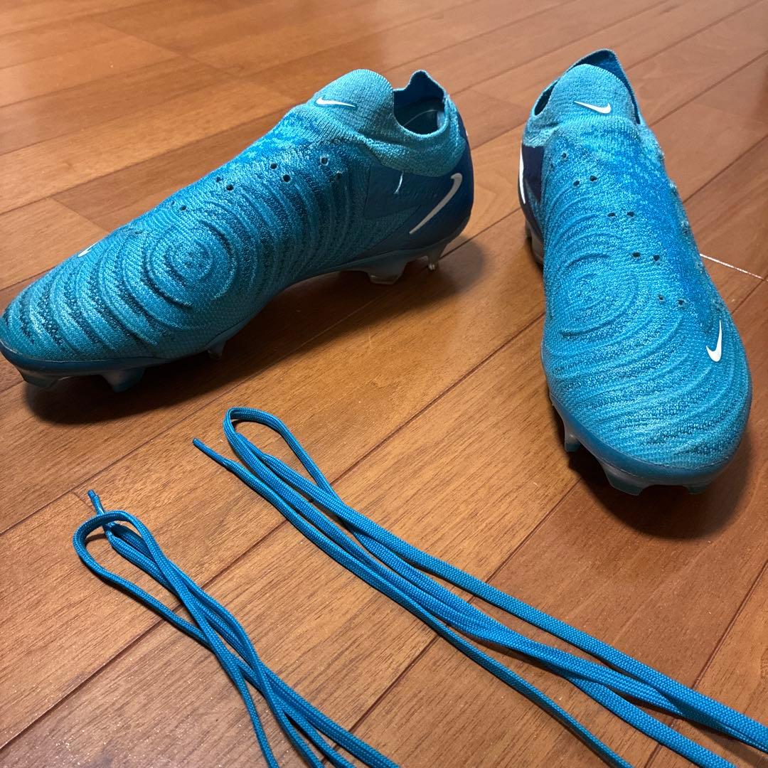 あ*る様 Nike サッカースパイク　ファントム　gx 芝用　スパイク入付き